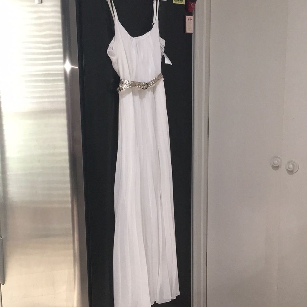 Brand new 14 P summer long dress w belt
